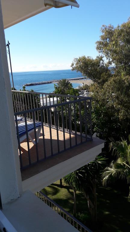 The Terrace Of Puerto Banus Beach Marbella Bagian luar foto