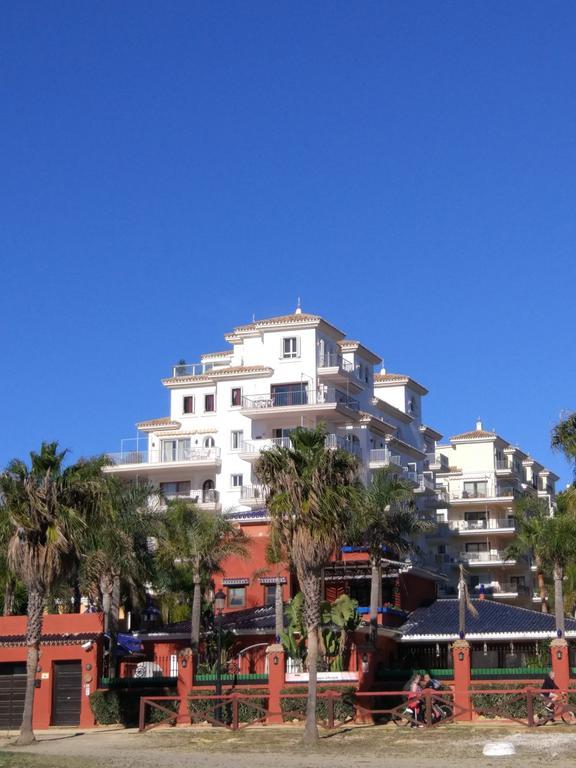 The Terrace Of Puerto Banus Beach Marbella Bagian luar foto