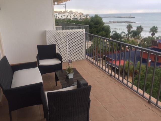 The Terrace Of Puerto Banus Beach Marbella Bagian luar foto